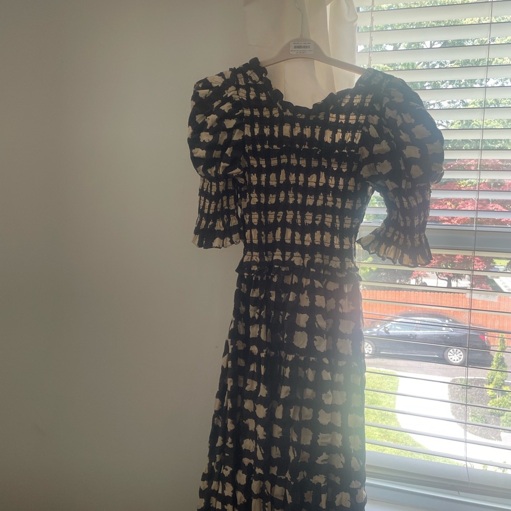 Sea New York Elegant Black and Cream Dress